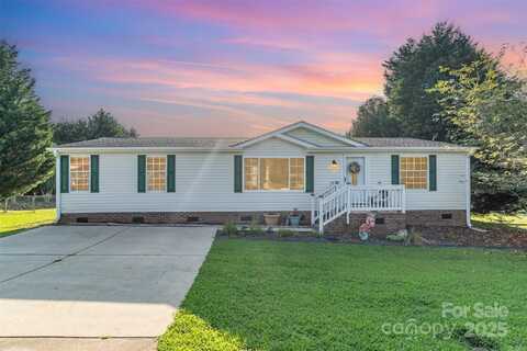 1140 Peppertree Drive, Mount Holly, NC 28120