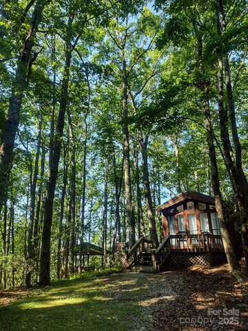 128 Overlook Drive, Spruce Pine, NC 28777