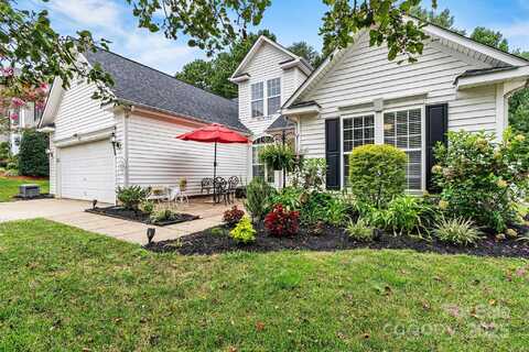 6859 Lakecrest Court, Denver, NC 28037