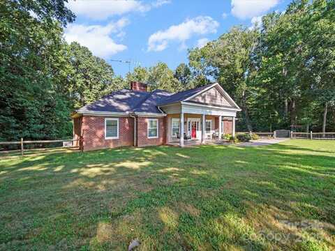 358 New Salem Road, Statesville, NC 28625