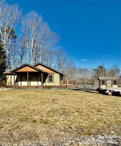 150 Oak Hill Road, Candler, NC 28715