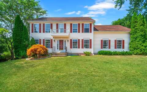112 Sky View Circle, Hamden, CT 06514