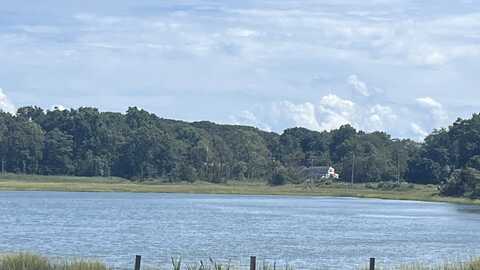 404 Buckingham Avenue, Milford, CT 06460