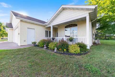 705 Laura Lane Cr, Two Harbors, MN 55616