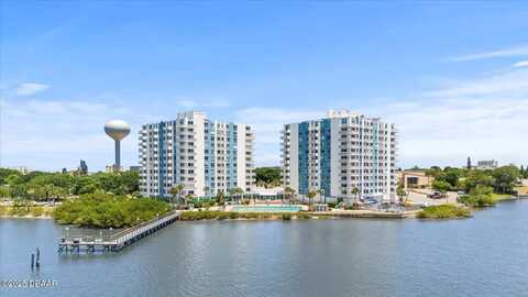 935 N Halifax Avenue, Daytona Beach, FL 32118