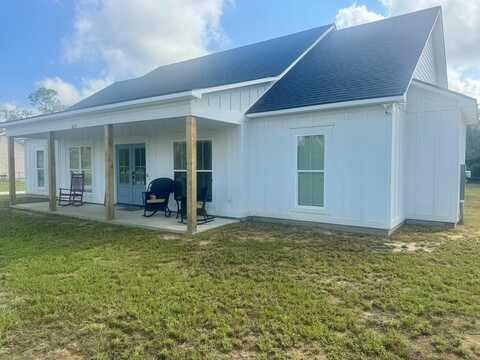 1635 Logan Dr, Douglas, GA 31535