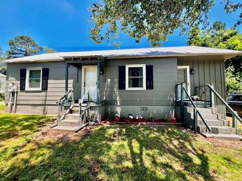 309 Schley, Douglas, GA 31533