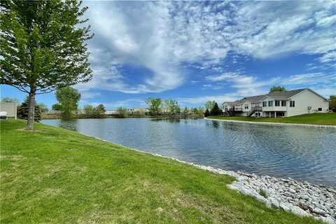 807 SE Lakeview Lane, Waukee, IA 50263