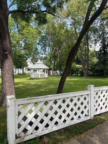 714 W Salem Avenue, Indianola, IA 50125
