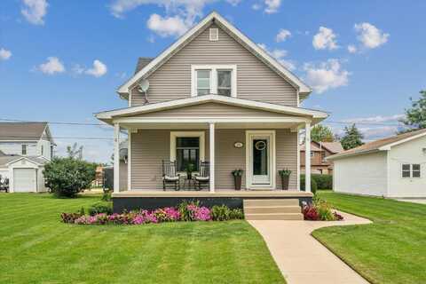 205 SE 2nd, Farley, IA 52046