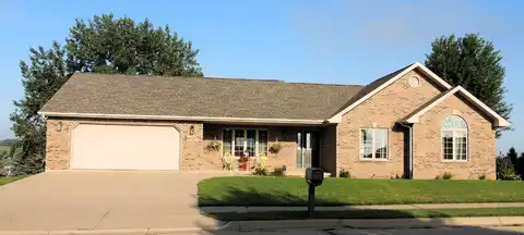 6123 Forest Hills, Dubuque, IA 52002
