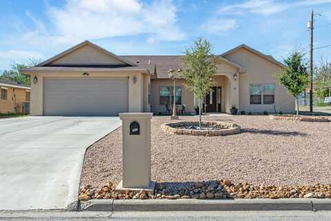202 Foster Dr., Del Rio, TX 78840
