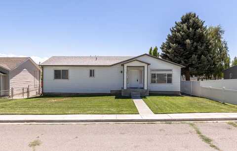 213 Ash Street, Carlin, NV 89822