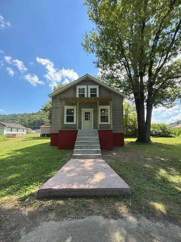 51 Cummins, Martin, KY 41649