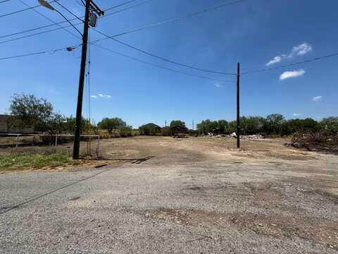 71 Horse Shoe Circle, Eagle Pass, TX 78852
