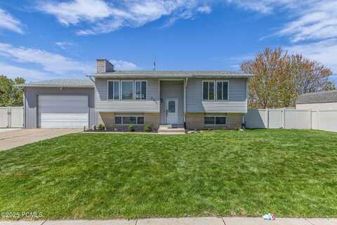 1282 S 875 West, Woods Cross, UT 84087