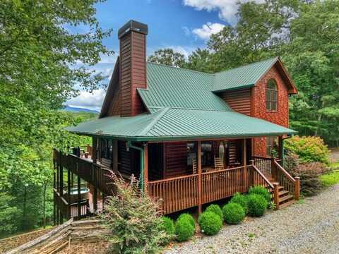 365 Trails End Summit, Ellijay, GA 30540
