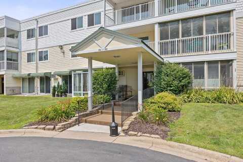 130 Demont Avenue E 244, Little Canada, MN 55117