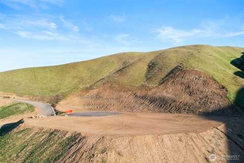 360 Diede Hills Lane, Wenatchee, WA 98801