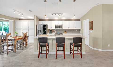 1450 11th Ln, Vero Beach, FL 32960