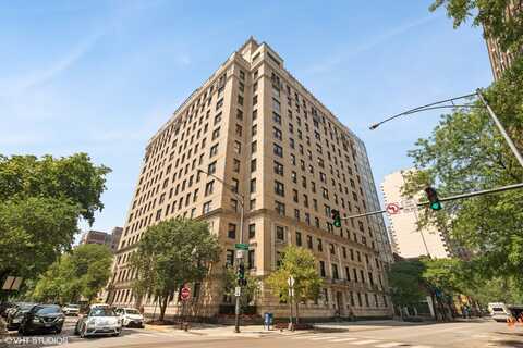 3100 N Sheridan Road 11D, Chicago, IL 60657