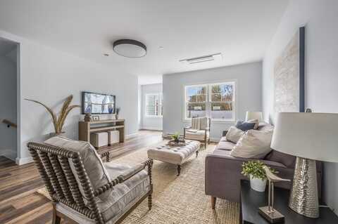 451 Essex St 2, Beverly, MA 01915