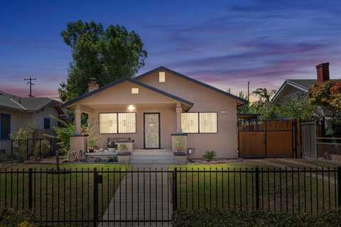 3154 Montecito Avenue E, Fresno, CA 93702