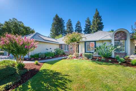 1221 Menlo Avenue W, Fresno, CA 93711