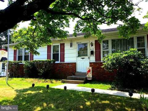 429 W MONUMENT AVENUE, HATBORO, PA 19040