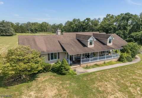 80 Deer Hill Rd, Tewksbury Twp., NJ 08833