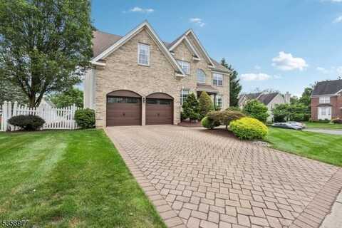 13 Allison Way, Franklin, NJ 08540
