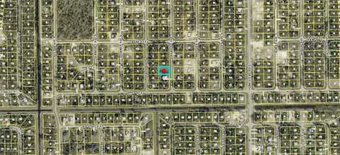 848 Oakridge Avenue S, Lehigh Acres, FL 33974