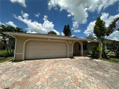 9053 Irving Road, Fort Myers, FL 33967