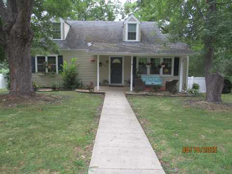 607 MAGNOLIA AVE, WAYNESBORO, VA 22980