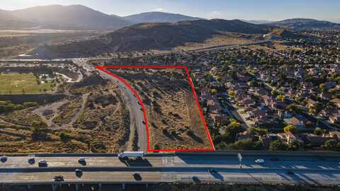 Av Freeway And Rayburn, Palmdale, CA 93550