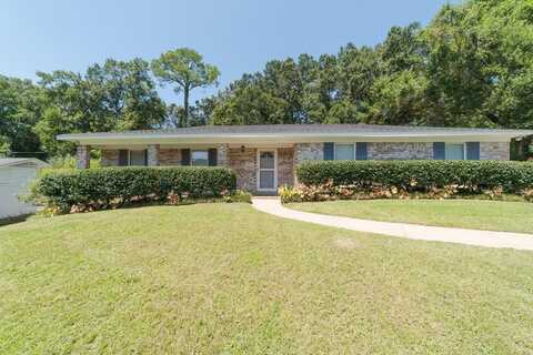 2712 Woodcliff Drive W, Mobile, AL 36693