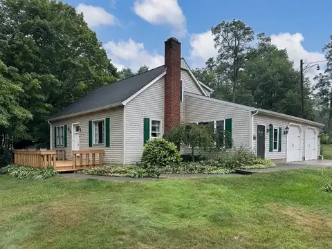 8476 HAWICK Road, Erie, PA 16509