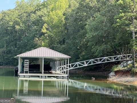 385 Tom Cobb, Hartwell, GA 30643