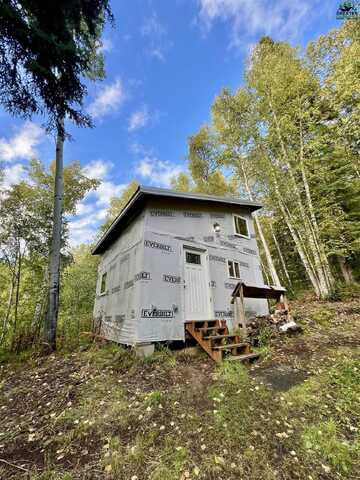 1585 DULCIMER DRIVE, Fairbanks, AK 99709