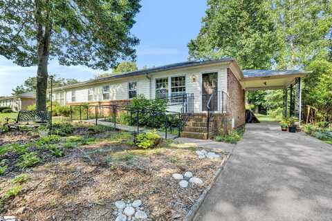 12 Twelve Oaks Terrace, Greenville, SC 29615