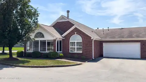 12306 Wildcat Way, Jeffersontown, KY 40299