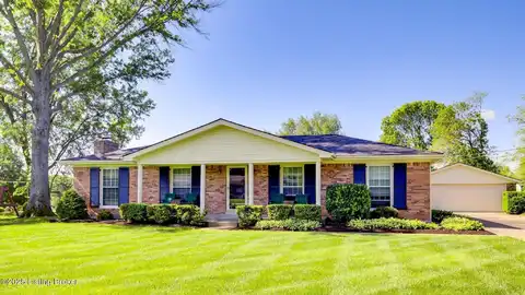 345 Lazy River Dr, Shepherdsville, KY 40165
