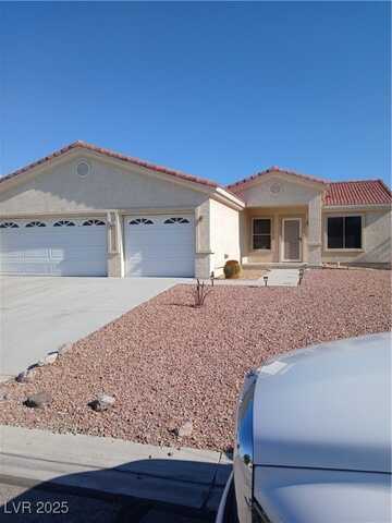 5776 E Badlands Lane, Pahrump, NV 89061