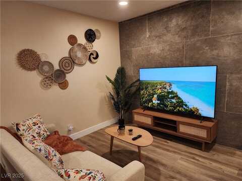 1321 Kari Lee Court, Las Vegas, NV 89146