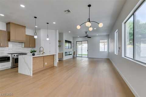 10452 Niagara Falls Lane, Las Vegas, NV 89144