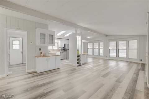 5572 Tres Piedras Road, Las Vegas, NV 89122