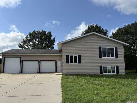 723 S Monroe Ct, MASON CITY, IA 50401