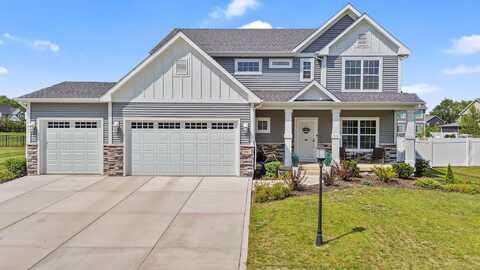 2207 Mary Lane, Valparaiso, IN 46383