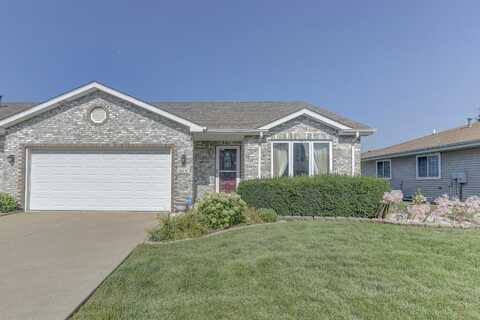 916 Blue Jay Way, Dyer, IN 46311