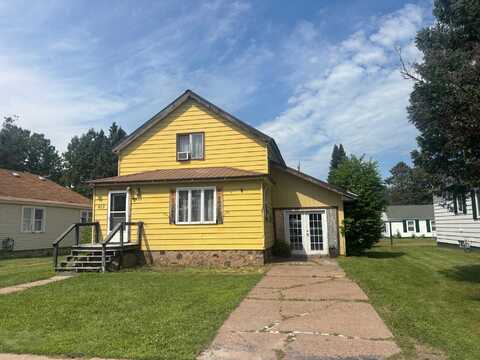 809 PIERCE ST, Wakefield, MI 49968